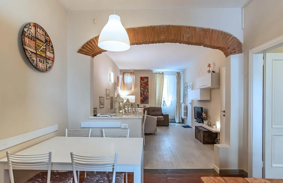 Apt In San Niccolo A Pochi Passi Da Ponte Vecchio-1